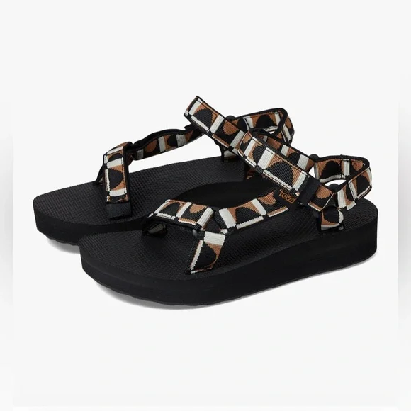 New In Box Teva Midform Universal Sandals - Picture 3 of 12